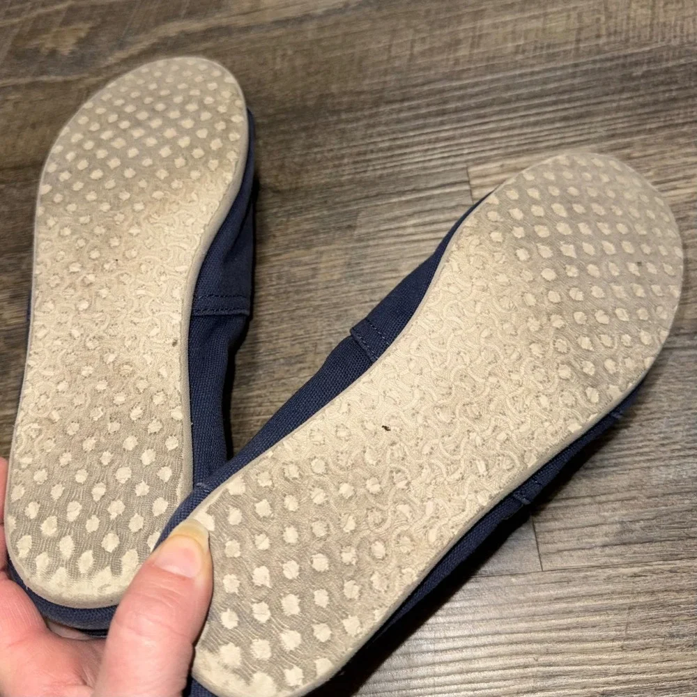 TOMS Alpargata Womens Size 7 Navy Blue Canvas Slip On Shoes Classic Espadrille